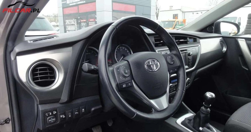 Toyota Auris cena 49990 przebieg: 61000, rok produkcji 2012 z Nowe Miasto nad Pilicą małe 232